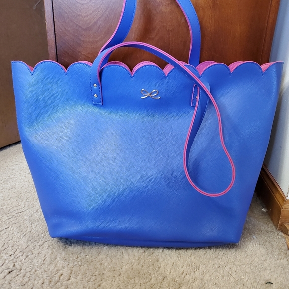 Bath & Body Works Handbags - *Sale * Bath & Body Works large blue tote bag